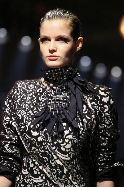 Look 95